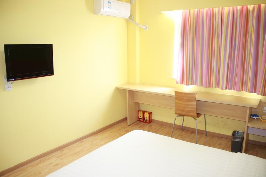 7Days Inn Dalian Heishijiao Software Park Esterno foto
